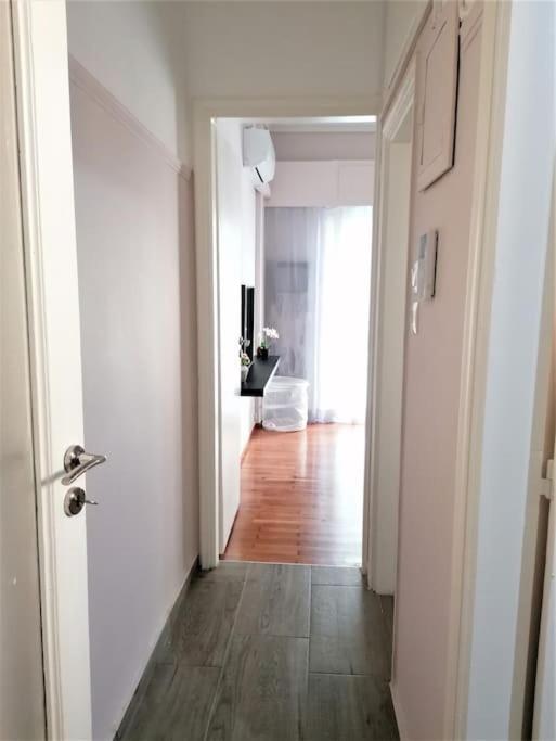 Koukaki Cozy Apartment 5 Minutes To Metro أثينا المظهر الخارجي الصورة